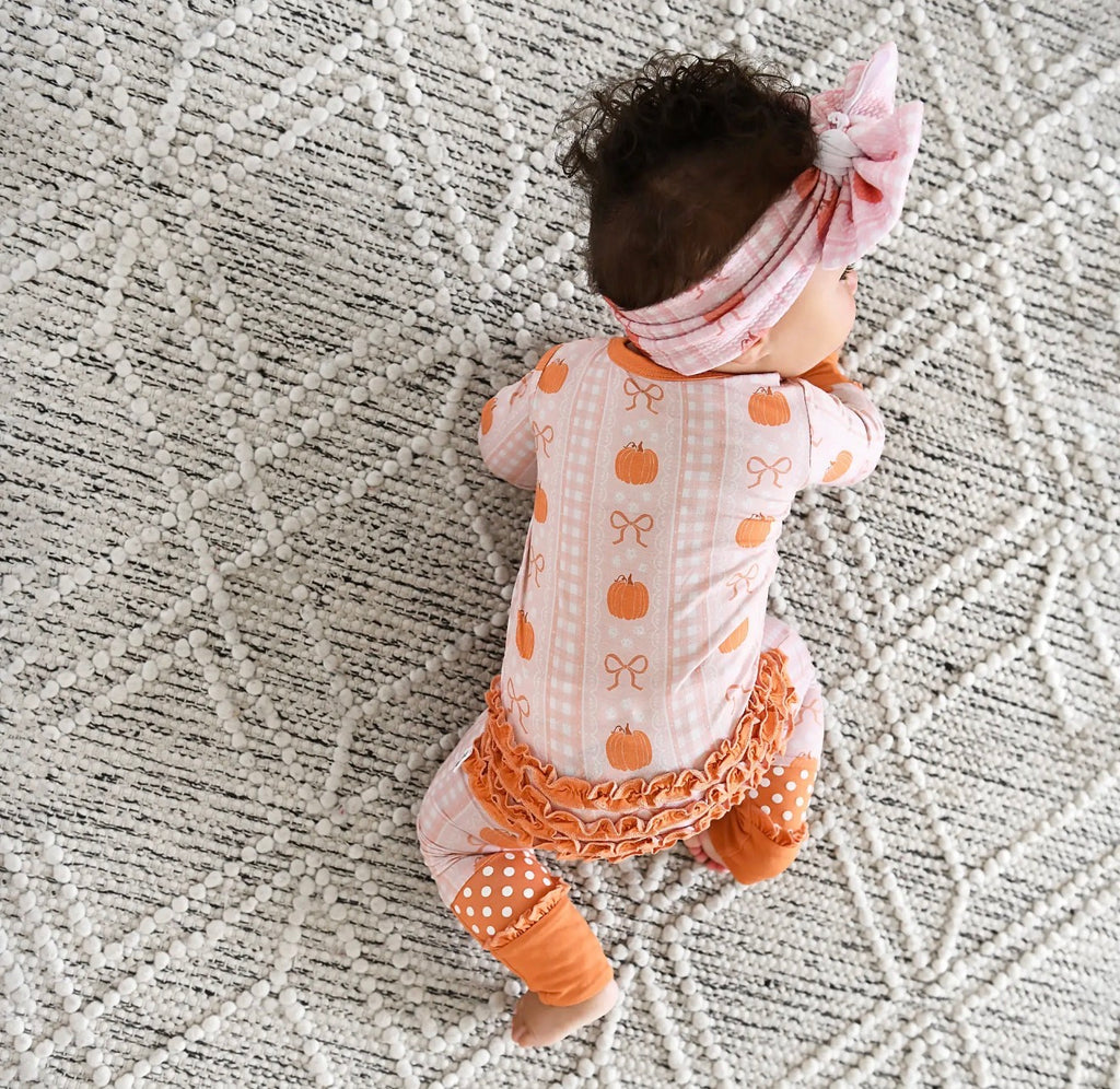 Ruffle Pumpkin Zipper